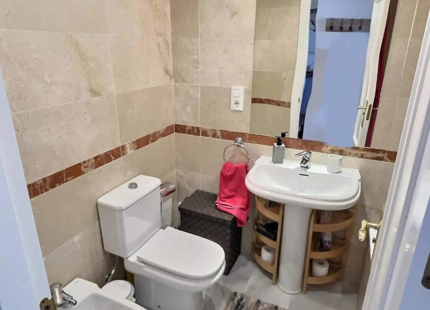 شقة Acogedor Piso 10 Min De La Playa Bahia de Casares 0*,  إسبانيا